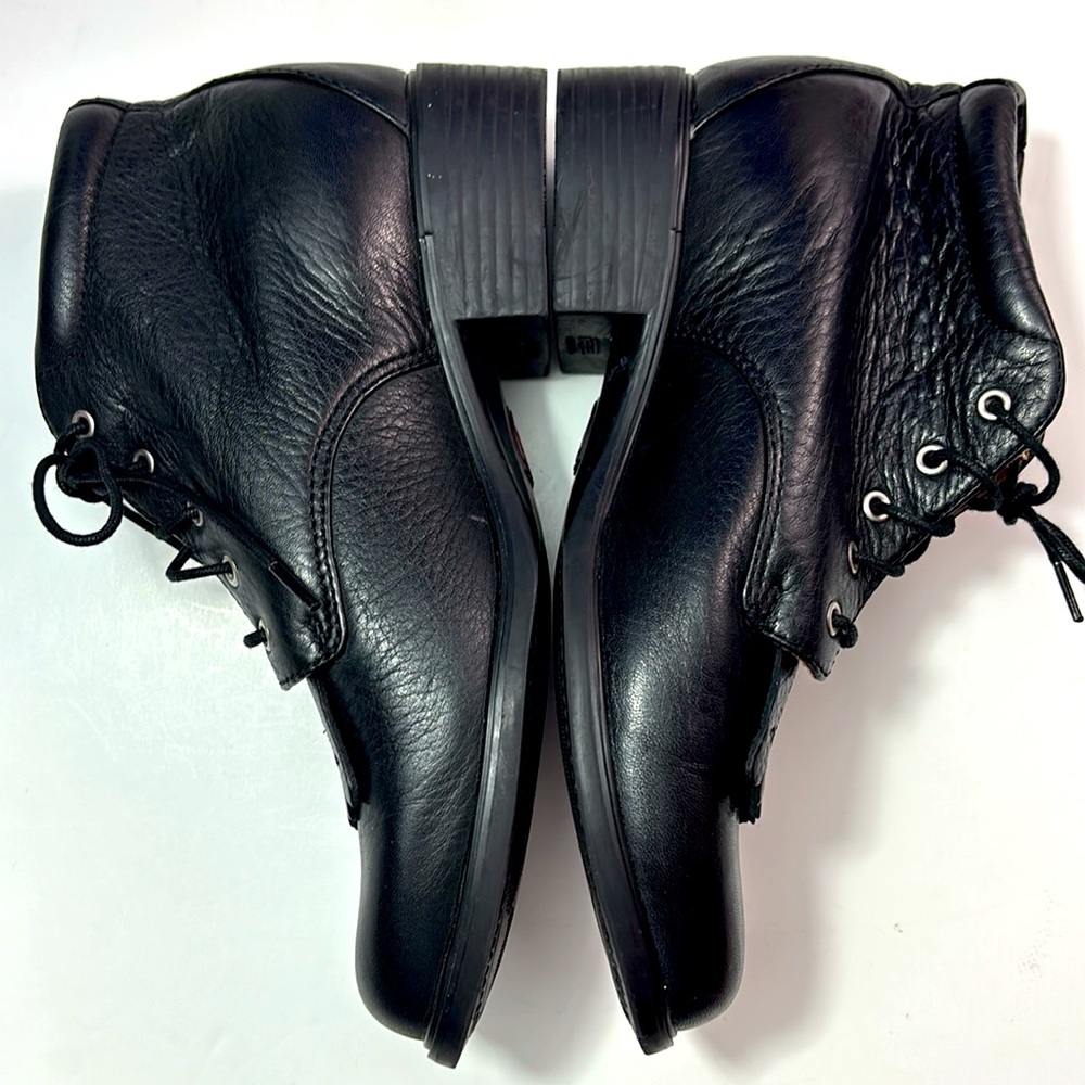 Ariat soft black leather spectator booties, size 6, VGUC - Picture 2 of 8